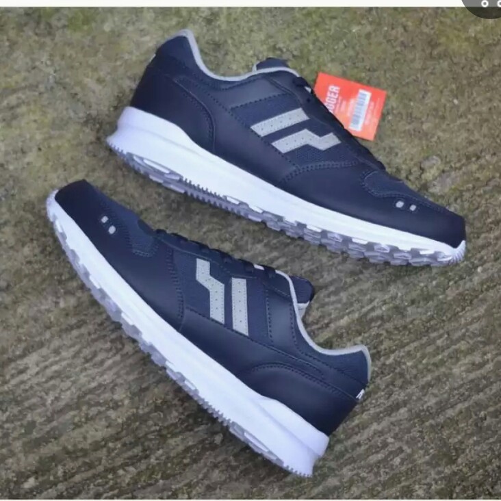 C3-- SEPATU RUNNING PIERO JOGGER INSIGNIA P20592 MERK - PER UNIT 3