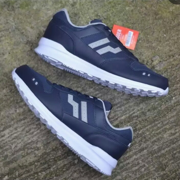 C3-- SEPATU RUNNING PIERO JOGGER INSIGNIA P20592 MERK - PER UNIT 3