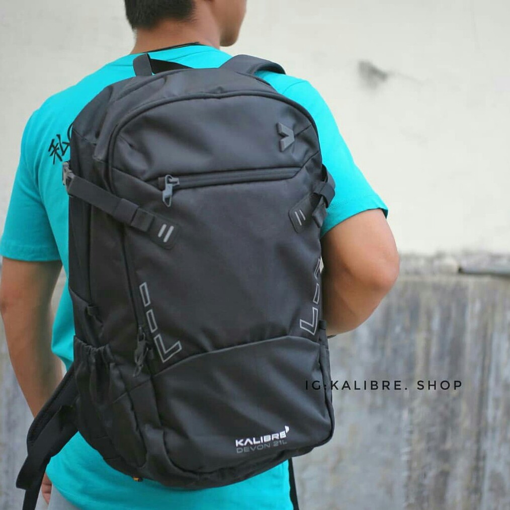 C3-KALIBRE TAS BACKPACK BLACK - DEVON 21L - 910633 - 000 MERK KALIBRE 3