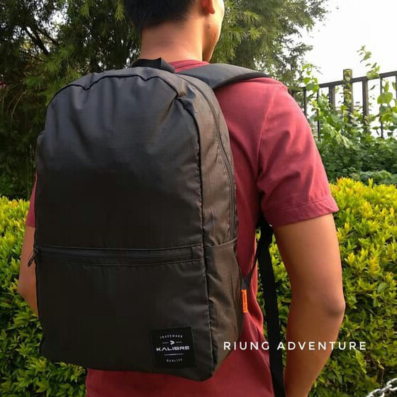 C3-KALIBRE TAS SCHOOL BAG BLACK VIOR  17L -911287 - 000 MERK KALIBRE P 3