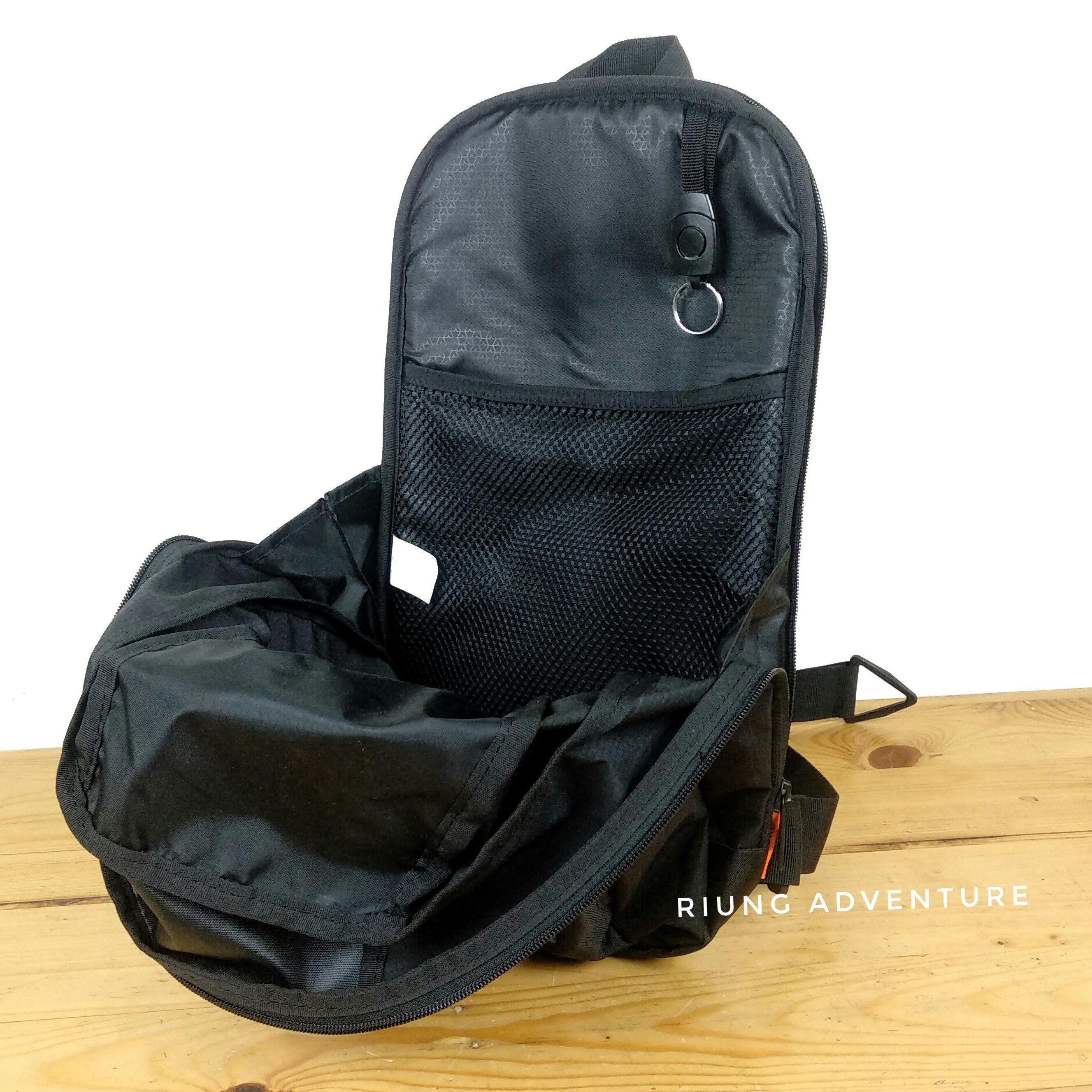 C3-KALIBRE TAS SLING BAG BLACK - WILMER 10L - 920698 - 000 MERK KALIBR 2