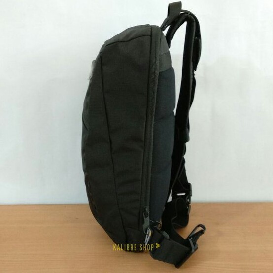 C3-KALIBRE TAS SLING BAG BLACK - WILMER 10L - 920698 - 000 MERK KALIBR 3