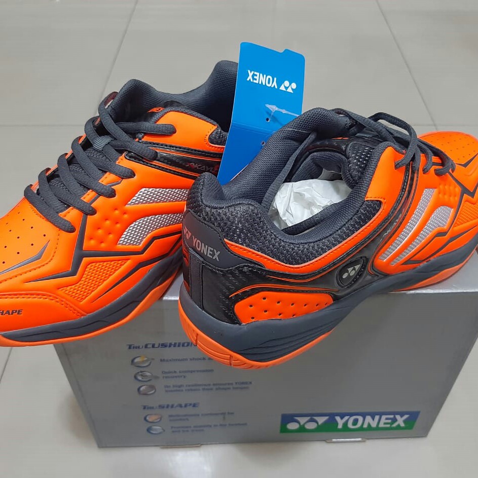 C3-SEPATU BADMINTON YONEX AKAYU S WARNA NEON ORANGE UKURAN 39 - 44 MER 2