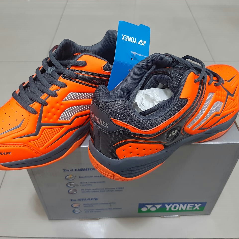 C3-SEPATU BADMINTON YONEX AKAYU S WARNA NEON ORANGE UKURAN 39 - 44 MER 3