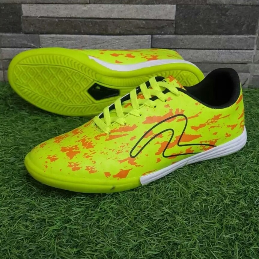 C3-SEPATU SPECS FUTSAL SPEC ULTIMATE BARICADA SOCCER NIKE 3