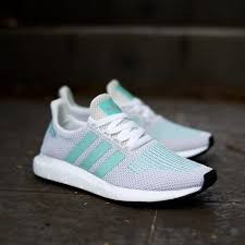 C3-SEPATU SPORT ADIDAS SWIFT RUN MERK ADIDAS PER UNIT