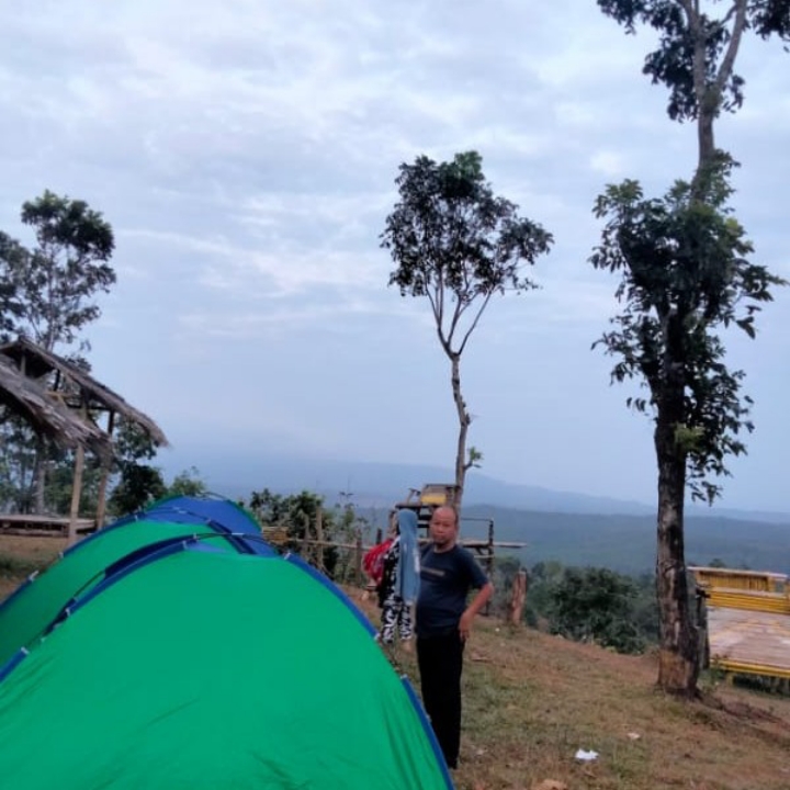 CAMPING GROUND