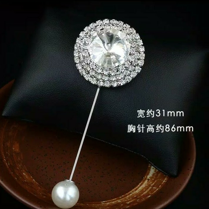 CH Pearl Brooch