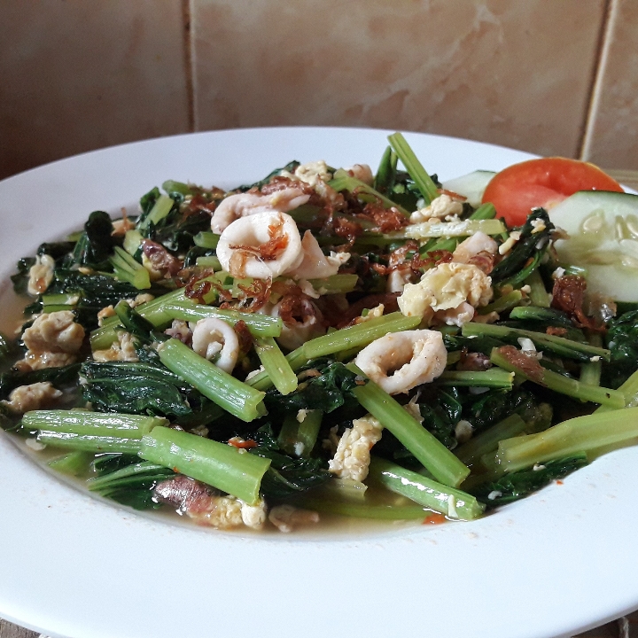 Cah Sayur Ijo Cumi