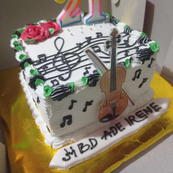 Cake ultah Music 2