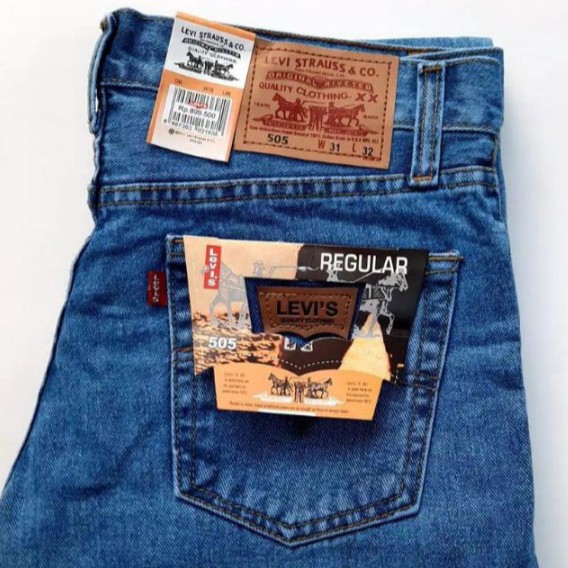 Celana Levis Reguler 