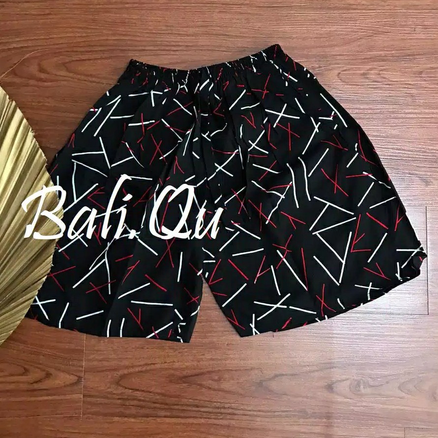 Celana Pendek Motif Line Bali 4