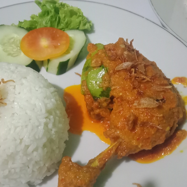 Chicken Bumbu Kuning