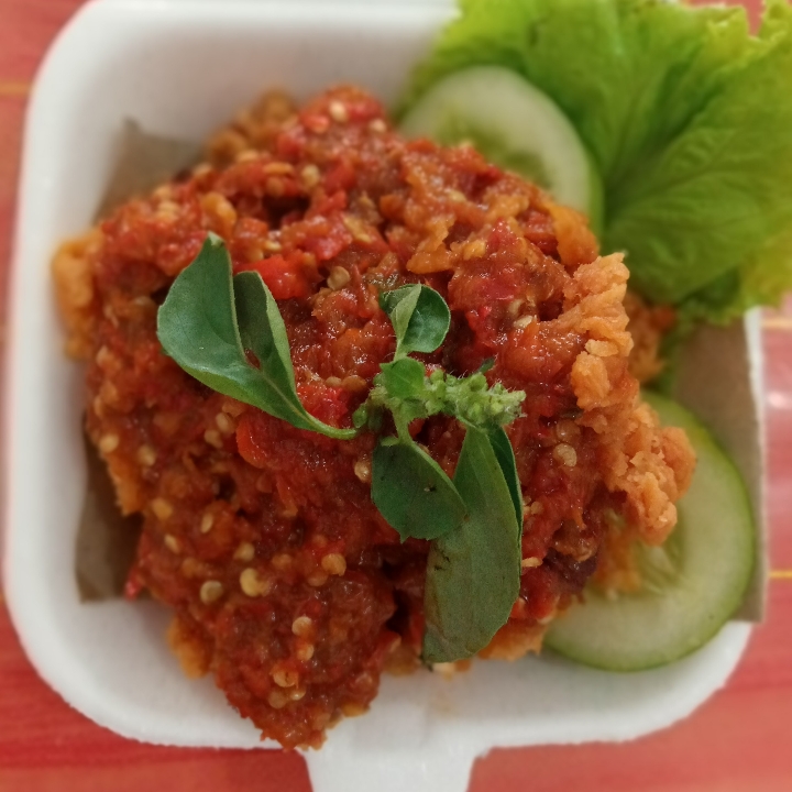 Chicken Geprek Bumbu Rujak