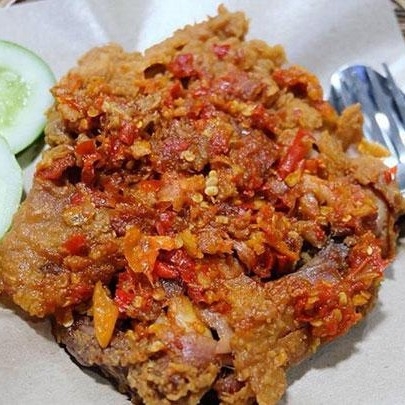 Chicken Geprek Pedas Mantap  