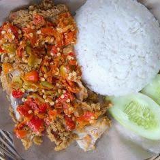 Chicken Geprek Pedas Mantap Dan Nasi  