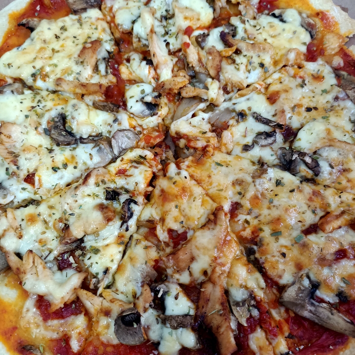 Chicken Mushroom Pizza