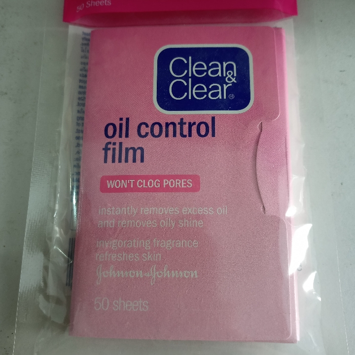 Clean and Clear Oil Control Film