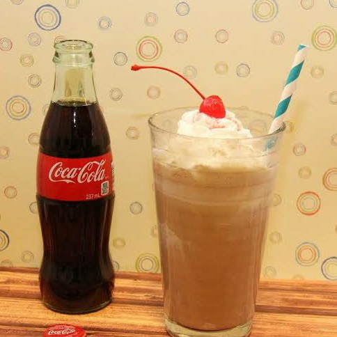 Cola Float