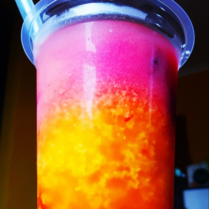 Color Gradation Juice