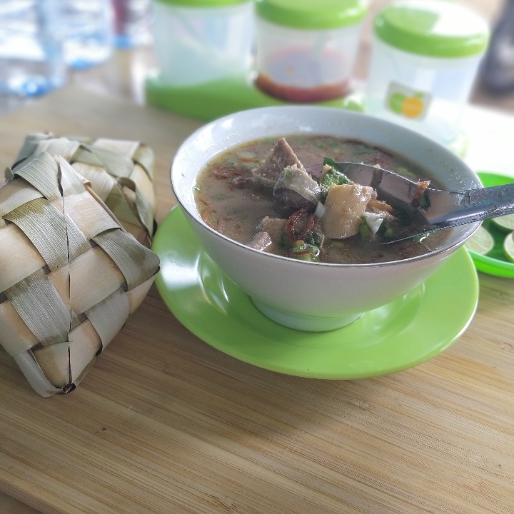 Coto Makassar Campur Paket Hemat Plus Ketupat