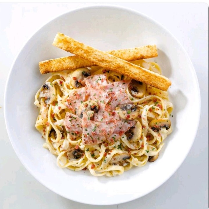 Creamy Beef Classic Fettuccine