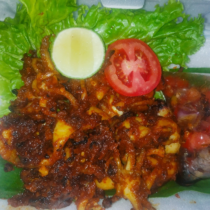 Cumi Bakar 