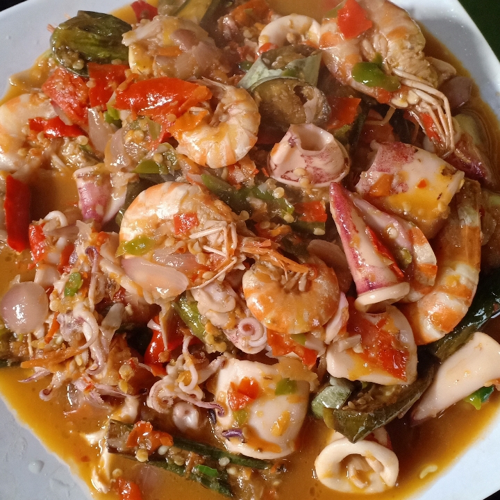 Cumi Mix Udang Sambal Macak