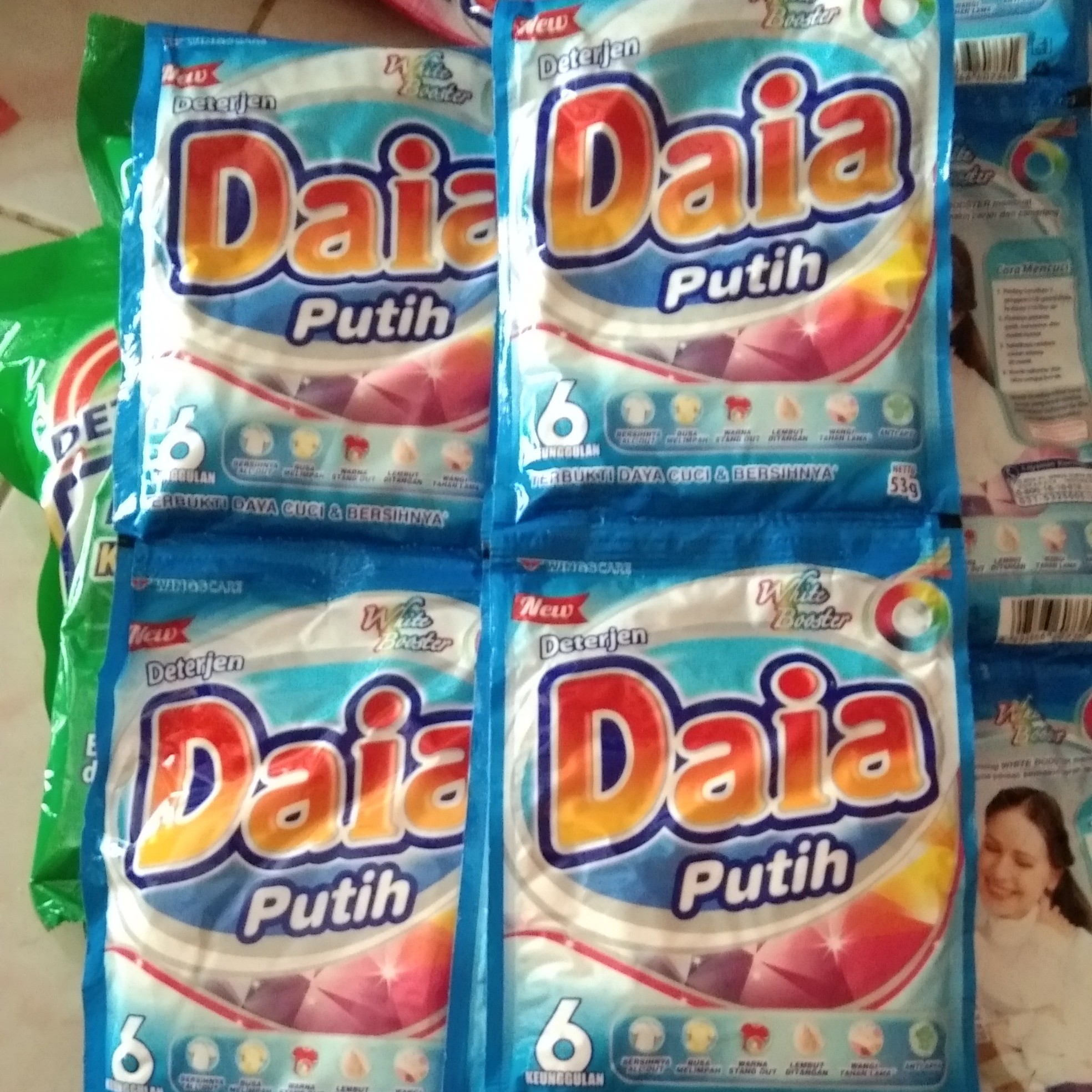 DAIA DTRG BBK PUTIH 53GR