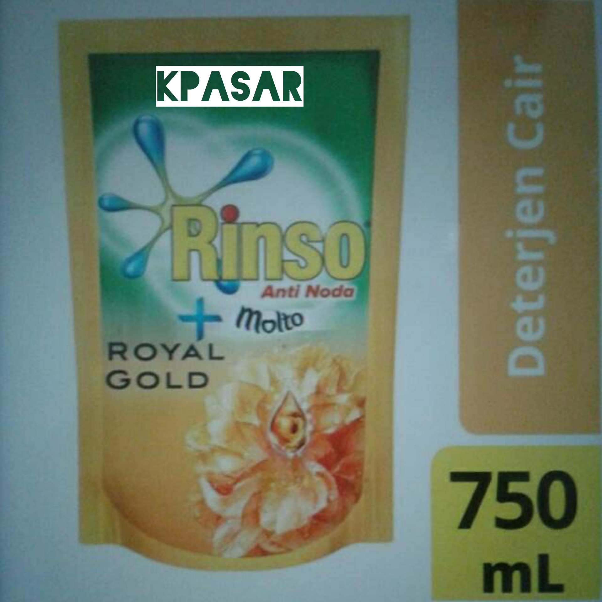 DETERJEN RINSO CAIR DENGAN KEMASAN 750ML