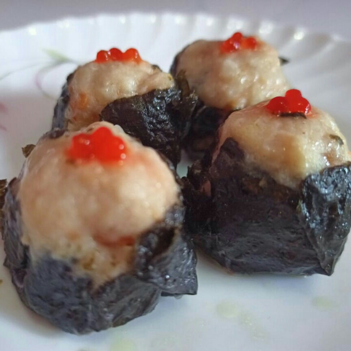 DIMSUM RUMPUT LAUT