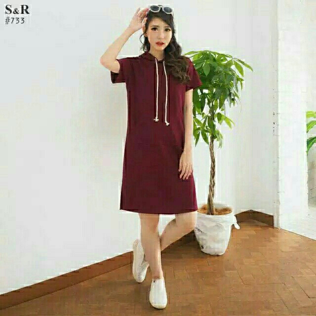 DRESS HOODIE MAROON