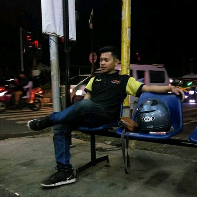 DRIVER MUHAMAD ROS