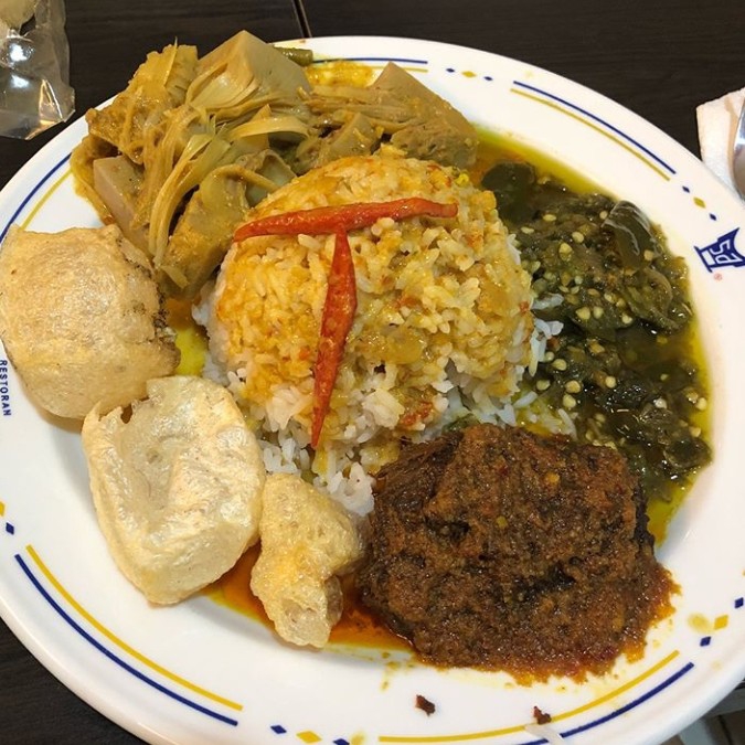 Dendeng Balado dan nasi