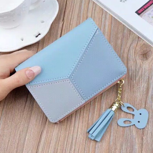 Dompet lipat wanita