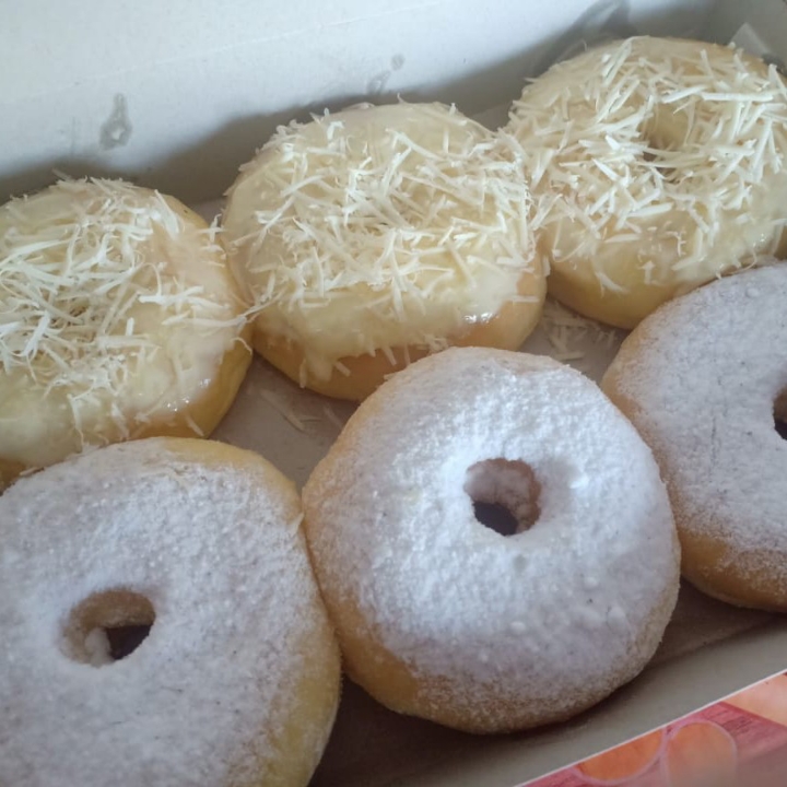 Donat Aneka Rasa Keju Sugar Isi 6 Bh