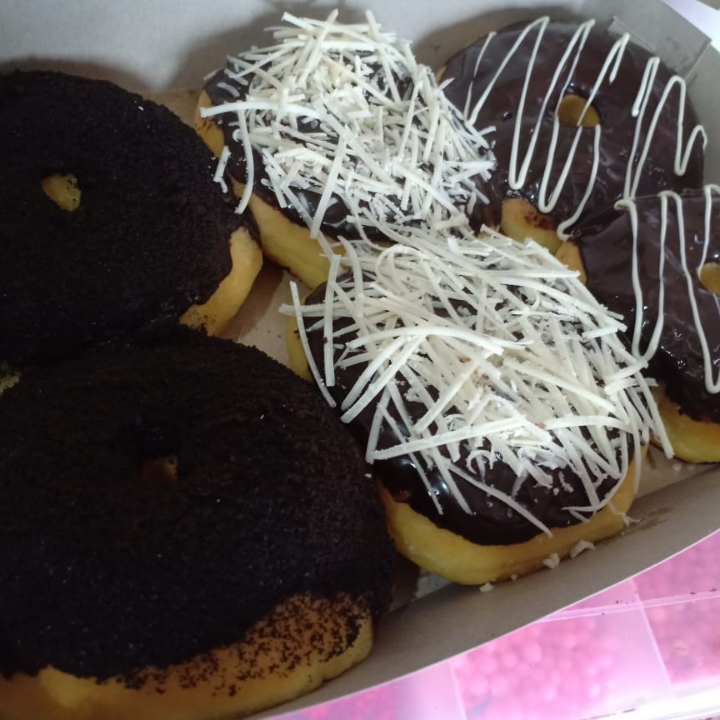 Donat Aneka Rasa isi 6 Bh