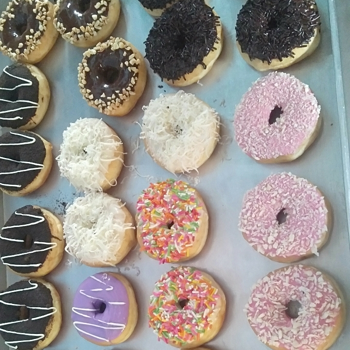 Donat Bolong 2