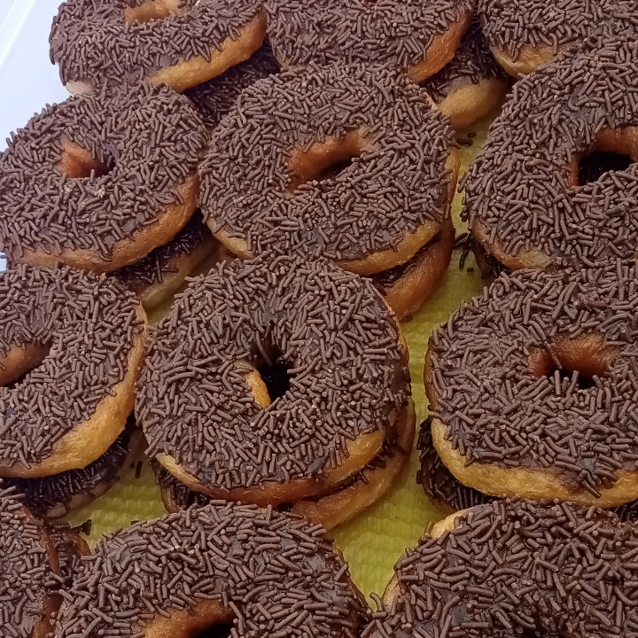 Donat Coklat Seres