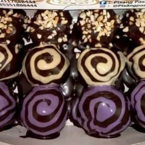 Donat NTO Choco Nut Tiramisu Grape