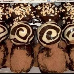 Donat NTO Choco Nut Tiramisu Milo