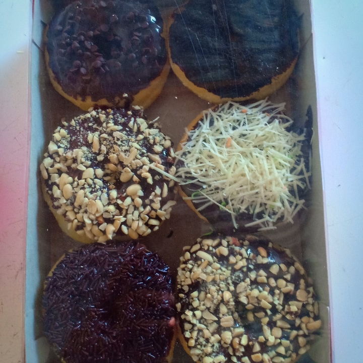 Donat Rasa Cokelat Isi 6