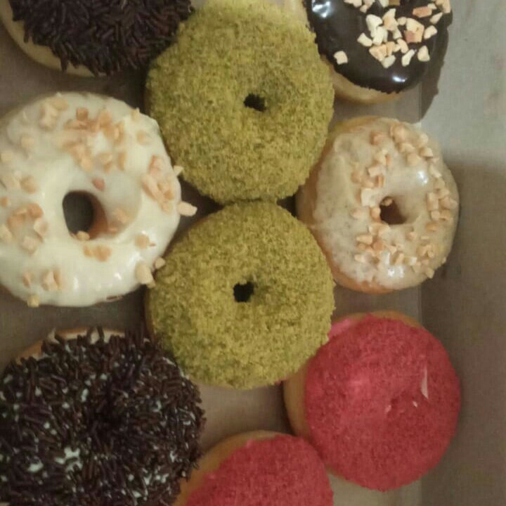 Donat Sedang Perbox