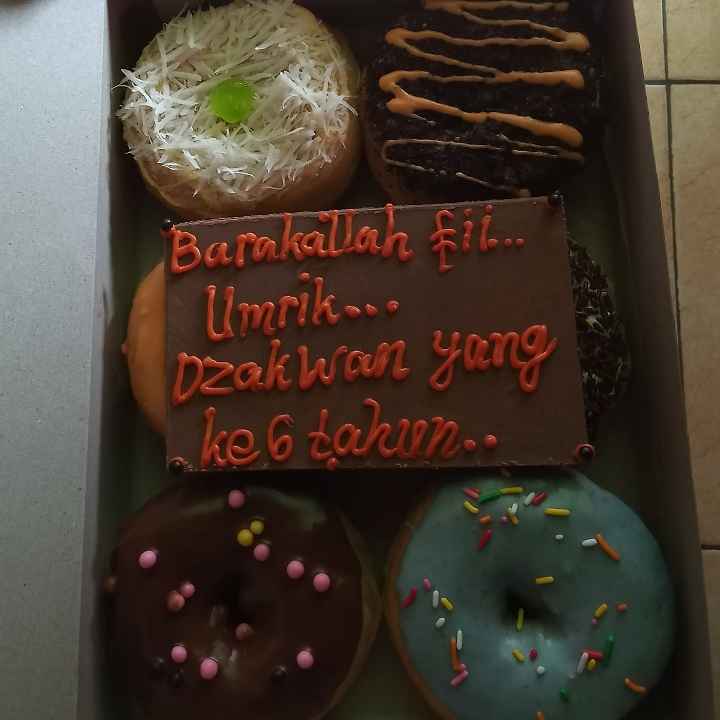 Donat Ultah 