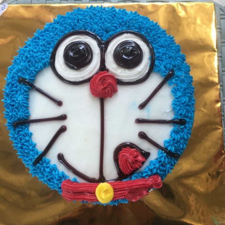 Doraemon Besar