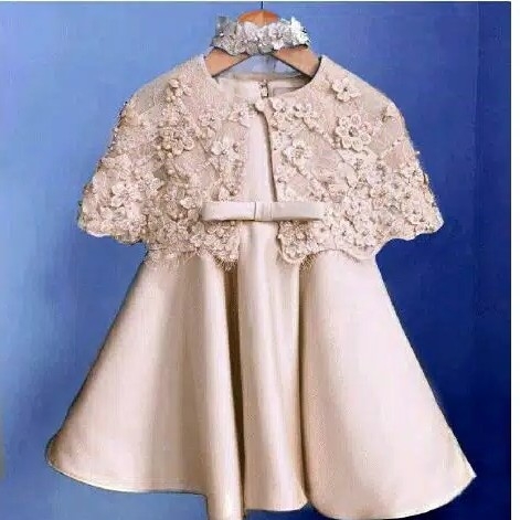 Dress cape kelly kid 3