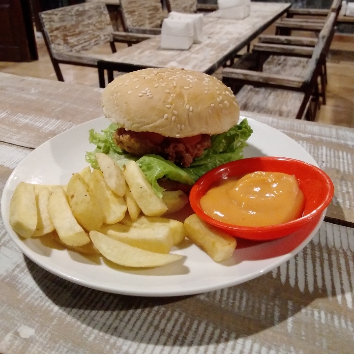 Egg Burger dengan Kentang Original