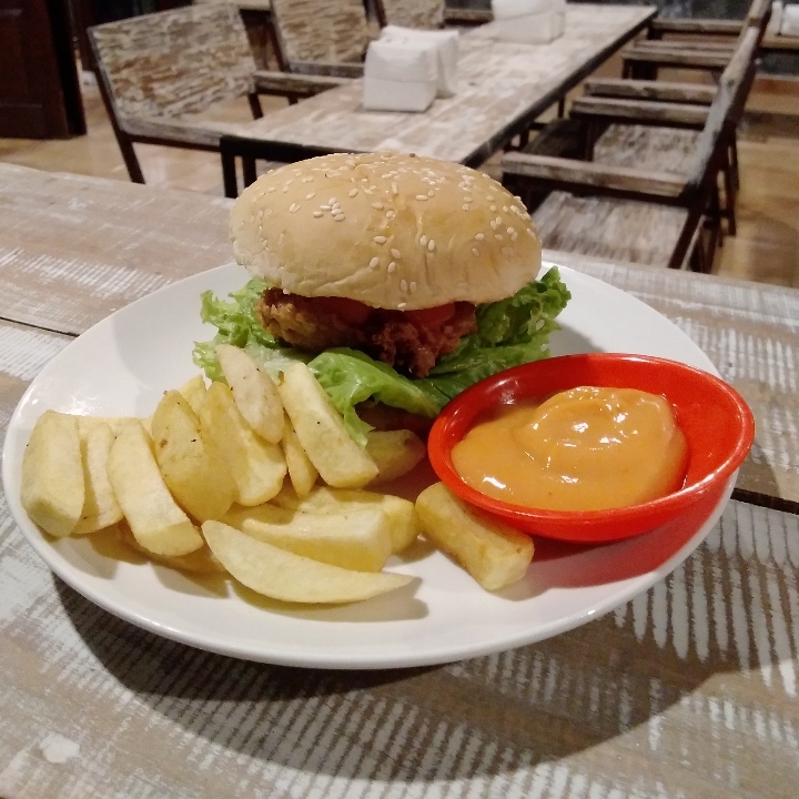 Egg Burger dengan Kentang Prosperity