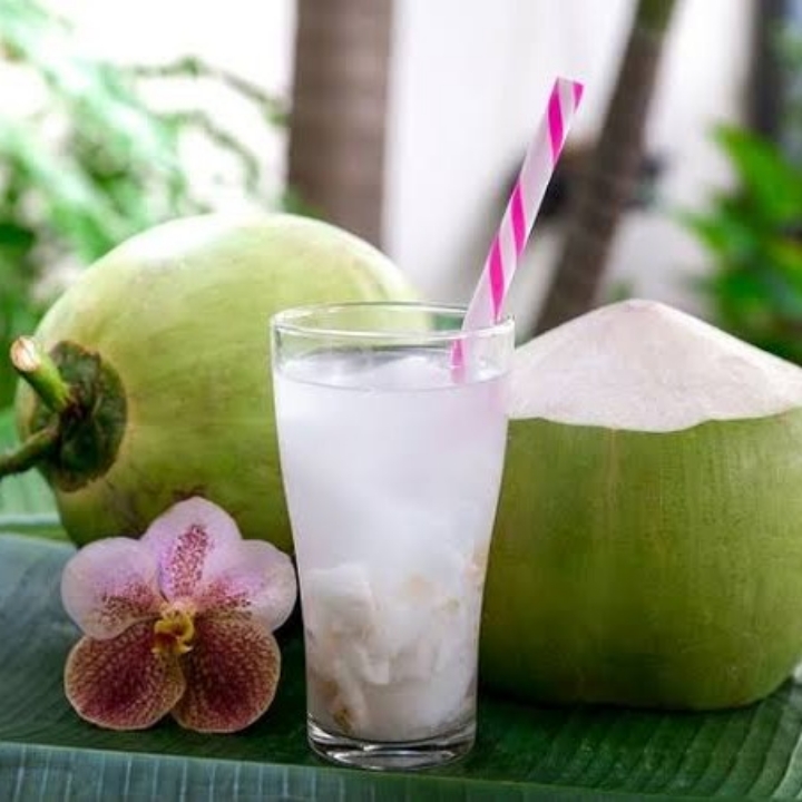 Minuman Es Kelapa