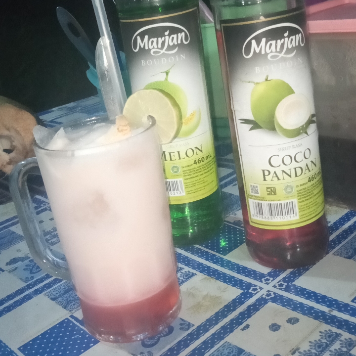 Es Kelapa Rainbow